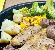 Beef and Chicken Pepper Rice