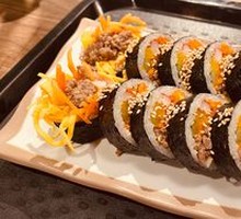 Grilled Beef Seaweed Rice Roll