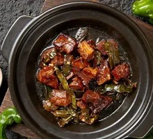 Dry Chili Stewed Beef Tendon