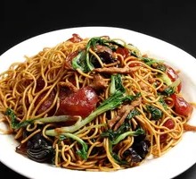 Sausage Stir-Fried Noodles