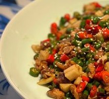 Spicy Chicken with Chili