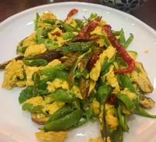 Stir-fried Eggs with Chili