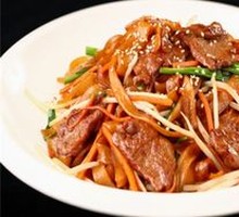 Dry-Fried Beef Rice Noodles