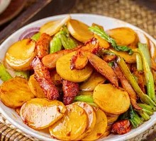 Pork Tenderloin and Egg Fried Rice Noodles