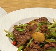 Dehong Stir-Fried Beef