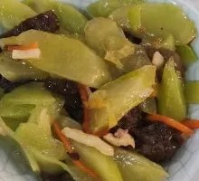 Bamboo Shoot and Black Mushroom Stir-Fry with Pork