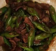 Spicy Stir-Fried Pork with Chili
