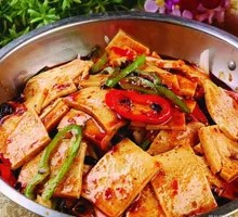 Spicy Pot-Braised Tofu with Leaves