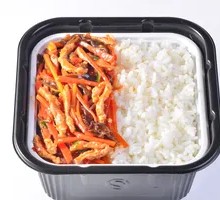 Fish-Flavored Shredded Pork Rice Bowl