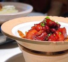 Grandpa's Straw-Roasted Pork