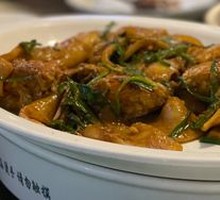 Rice Field Crab Stir-Fried Handmade Rice Noodles