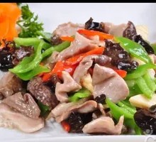 Bamboo Shoots Stir-Fried with Pig's Tripe