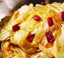 Spicy Pot-Braised Cabbage