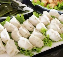 Chinese cabbage and pork dumplings