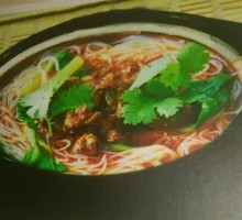 肥牛金针菇米线