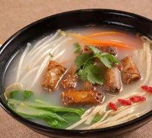 Braised Pork Rib Noodles