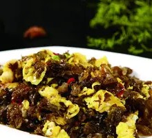 Stir-fried Egg with Earth Mushroom over Rice