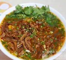 Sour Cabbage Beef Offal Noodle Soup