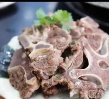 Tender Beef Bone Dish