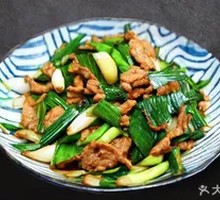 Stir-Fried Pork with Garlic