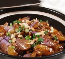 Minced Pork with Eggplant Stew