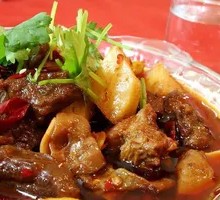 Beef Stewed with Potatoes