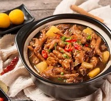 Potato and Chicken Claw Stew