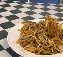Grandmother's Vegetable Meat Sauce Stir-Fried Noodles