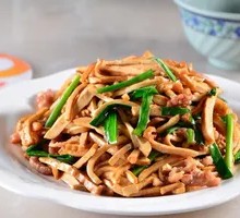 Fried Tofu with Shredded Pork