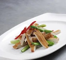 Garlic Shoots Stir-Fried with Tofu Rice