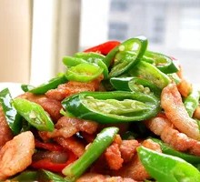 Braised Pork with Lettuce Rice