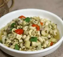Wild Bamboo Shoots and Pork Shreds Clay Pot Rice