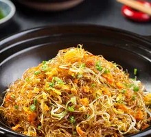 Seafood Sauce Dry Tossed Rice Noodles