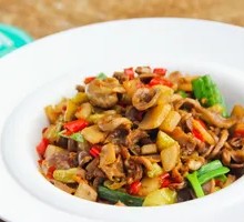 Spicy and Sour Chicken Offal