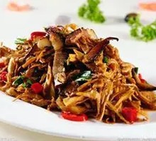 Smoked Bamboo Shoots with Preserved Pork