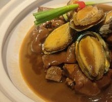 Abalone and Pig Trotter Stew