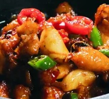 Stoneware Frog Legs with Beef