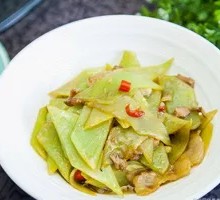 Stir-fried Pork with Lettuce Slices