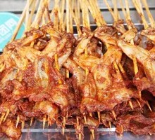 Charcoal-Grilled Frog Legs Skewers