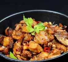 Braised Spare Ribs in Large Pot