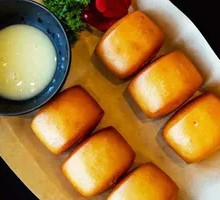 Golden Condensed Milk Buns