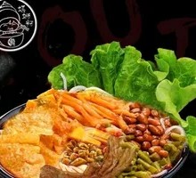 Liuzhou Specialty Duck Foot and Snail Rice Noodles