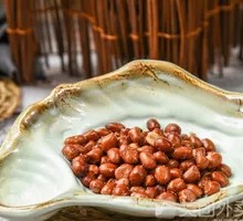 Crispy Peanut Seeds