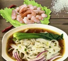 Shrimp and Onion Rice Noodles