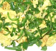 Egg and Green Pepper Rice Bowl