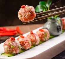 Hand-Pressed Cabbage Pork Balls