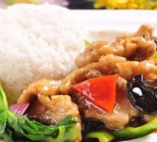 Wood Ear Mushroom and Pork Noodles