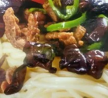 Black Mushroom Beef Noodles