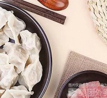 Chinese cabbage and pork dumplings