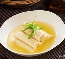 Chicken Broth Stuffed Tofu Skin Rolls